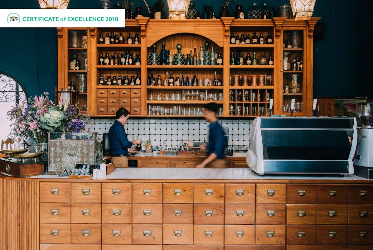 Featherstone Bistro Café
