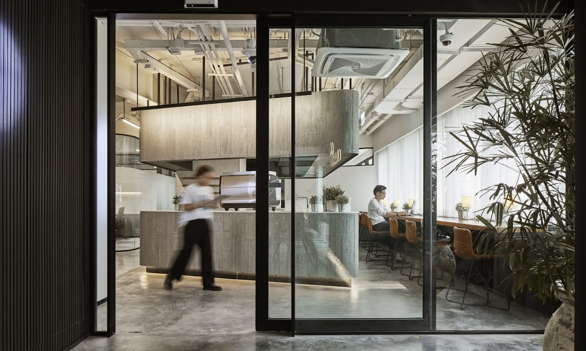 Glowfish Sathorn
