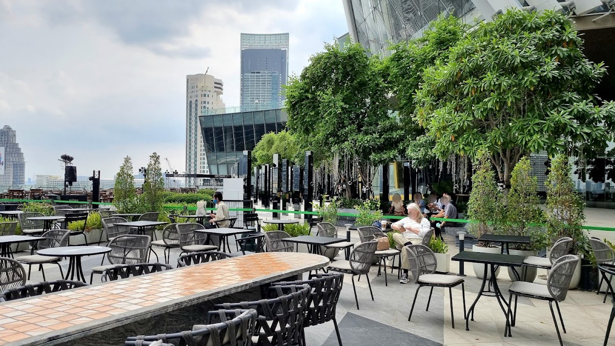 Starbucks Reserve Chao Phraya Riverfront (ICONSIAM)